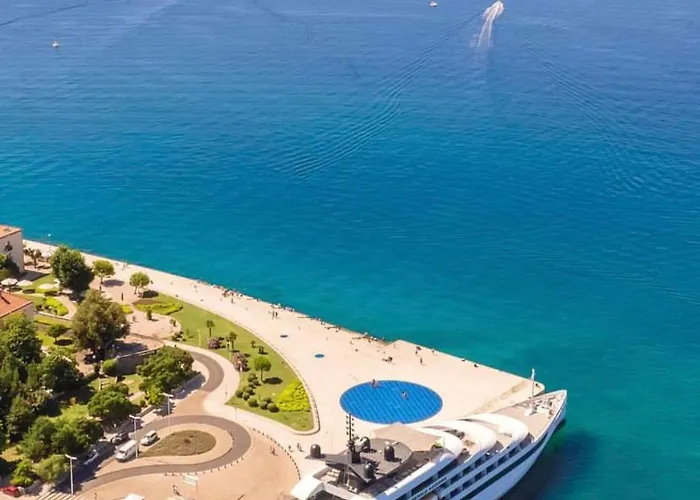 公寓 Apartman Zara 扎达尔